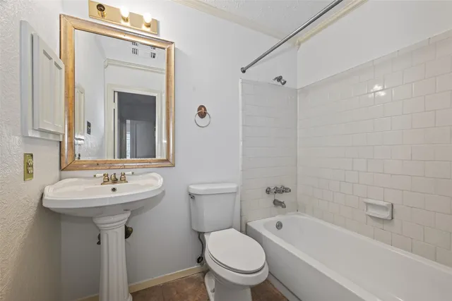 $1,750 | 13908 Cravenridge Drive, Houston, TX 77083