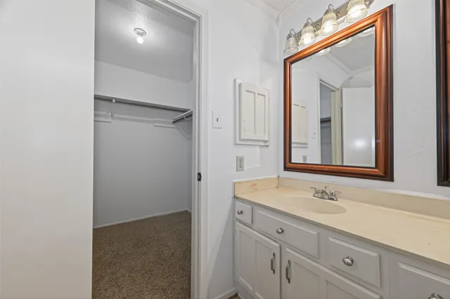 $1,750 | 13908 Cravenridge Drive, Houston, TX 77083