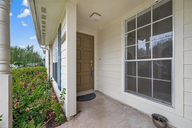 $1,750 | 13908 Cravenridge Drive, Houston, TX 77083