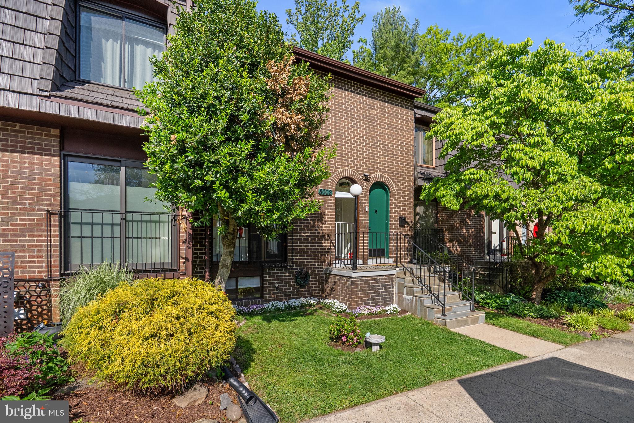 8002 Inverness Ridge Road Potomac, MD 20854 - Photo 2 of 46