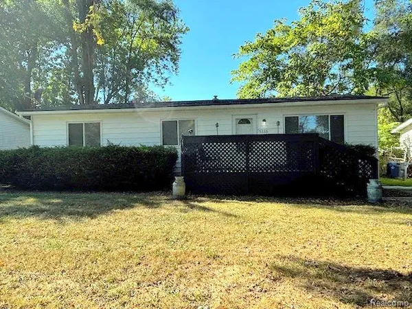 $235,000 | 5115 Allingham Drive, White Lake, MI 48383