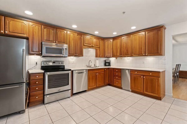 7 Conant Road, Unit 3 Winchester, MA 01890 - Photo 17 of 39 Gallery Image 17