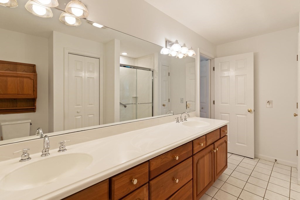 7 Conant Road, Unit 3 Winchester, MA 01890 - Photo 23 of 39 Gallery Image 23
