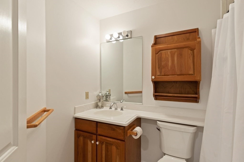 7 Conant Road, Unit 3 Winchester, MA 01890 - Photo 26 of 39 Gallery Image 26