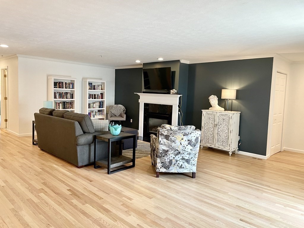 7 Conant Road, Unit 3 Winchester, MA 01890 - Photo 8 of 39 Gallery Image 8