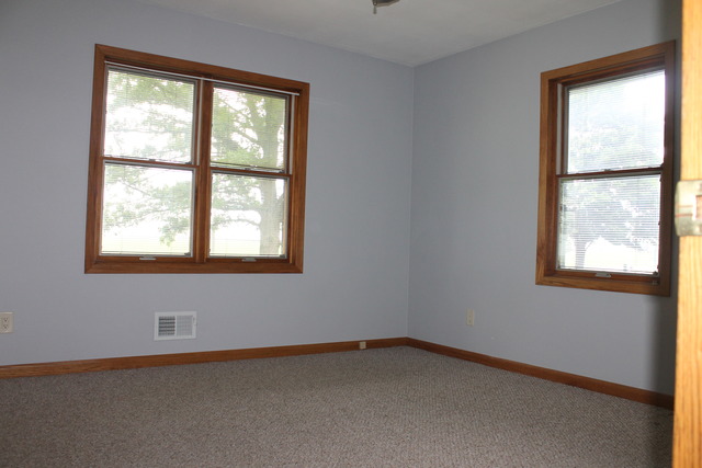 380 East Washington Street Grand Ridge, IL 61325 - Photo 6 of 10