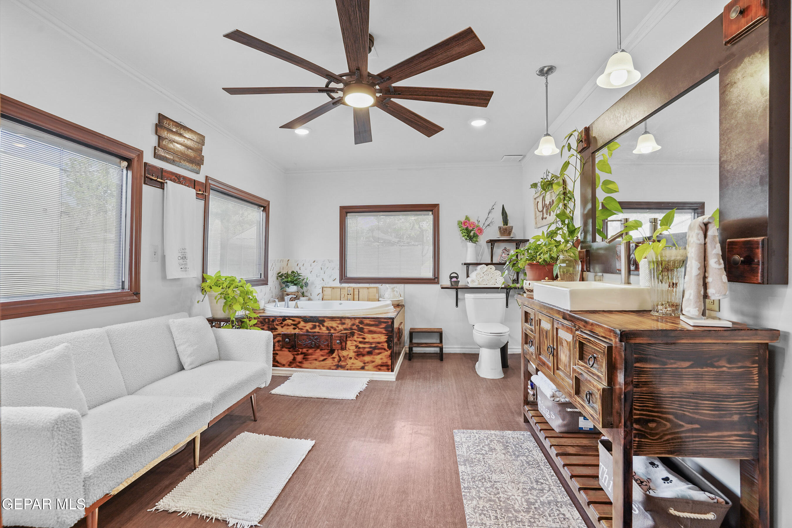 146 Croom Road El Paso, TX 79915 - Photo 3 of 54 a living room with furniture and a large window