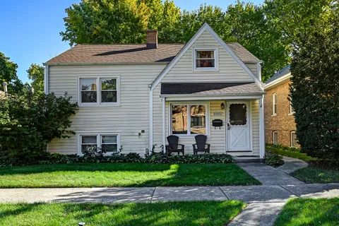 $350,000 | 3505 Blanchan Avenue, Brookfield, IL 60513