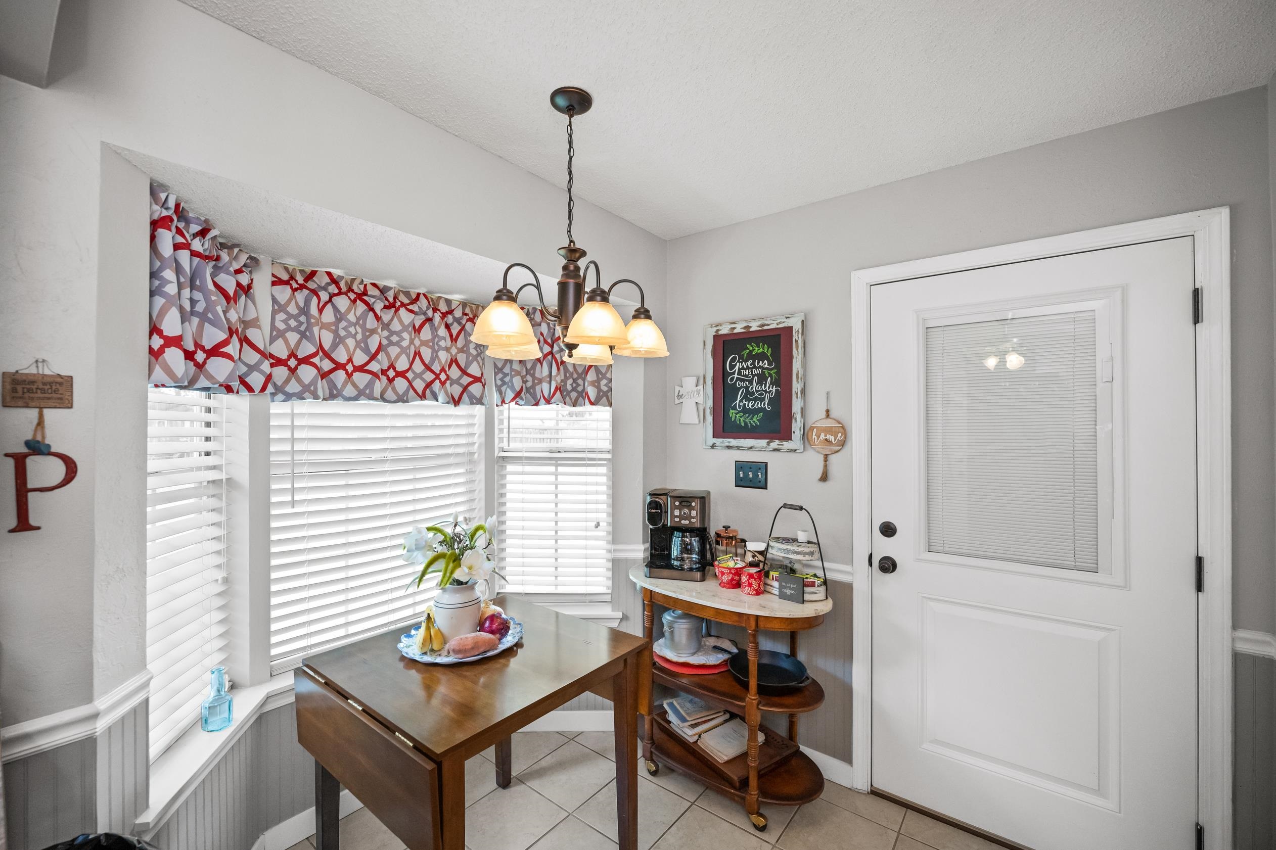 7791 Simmons Drive Foley, AL 36535 - Photo 15 of 32 Dining Area