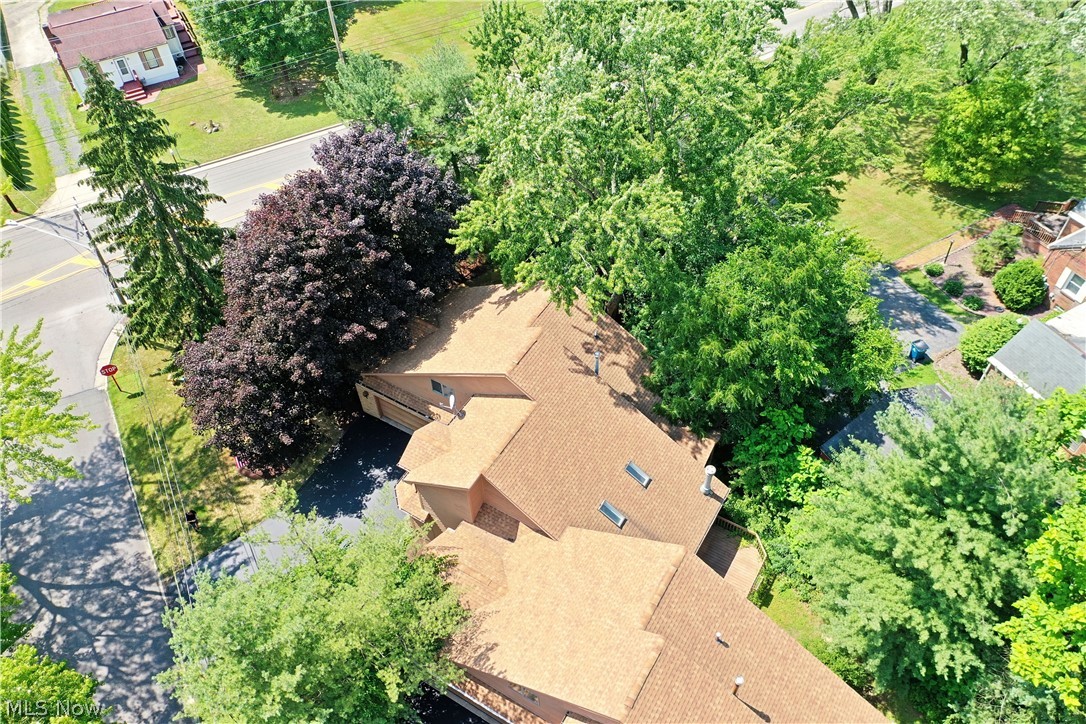 8933 Inverrary Warren, OH 44484 - Photo 3 of 35 Gallery Image 3