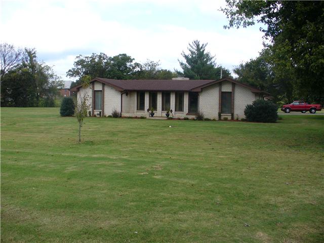 615 Philadelphia Road Lebanon, TN 37087 - Photo 1 of 17