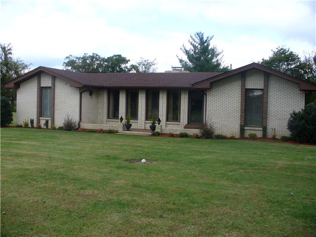 615 Philadelphia Road Lebanon, TN 37087 - Photo 2 of 17