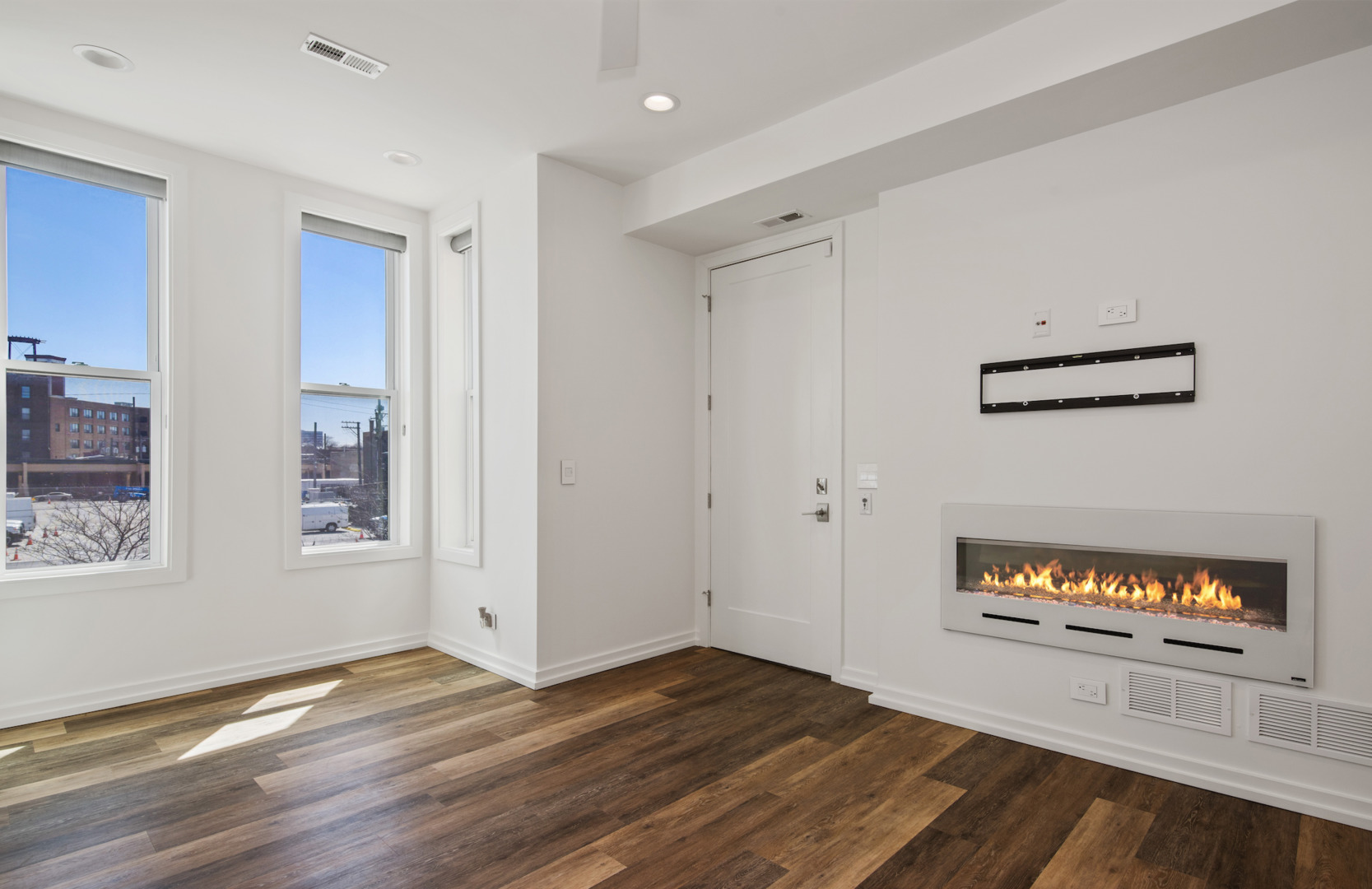 1420 West Fulton Street, Unit 2 Chicago, IL 60607 - Photo 3 of 17