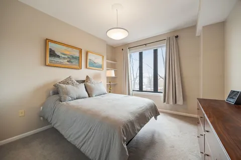 $385,000 | 3232 North Halsted Street, Unit D407, Chicago, IL 60657