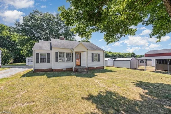 $1,600 | 1668 Old U.S. Highway 52, Lexington, NC 27295