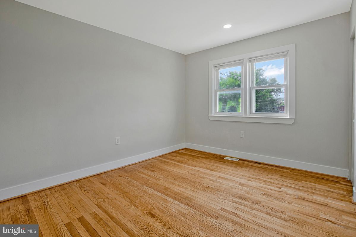 2309 Riggs Avenue Baltimore, MD 21216 - Photo 21 of 35