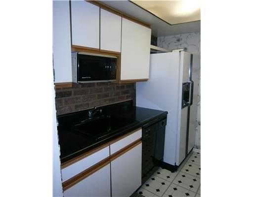 321 Ridge Point Circle, Unit B21 Bridgeville, PA 15017 - Photo 10 of 10 Kitchen.