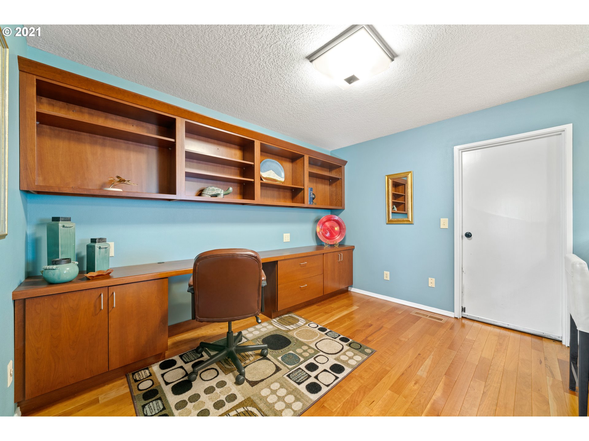 413 Southwest 70th Terrace Portland, OR 97225 - Photo 14 of 32 Gallery Image 14