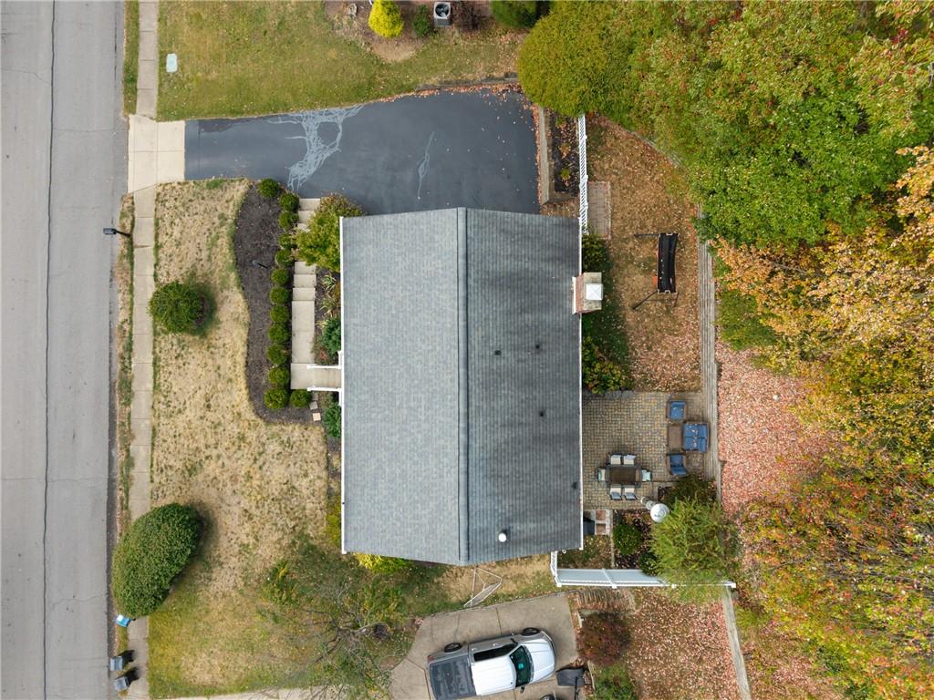 122 Rippling Brook Drive Sewickley, PA 15143 - Photo 30 of 31 aerial view of a house with a yard