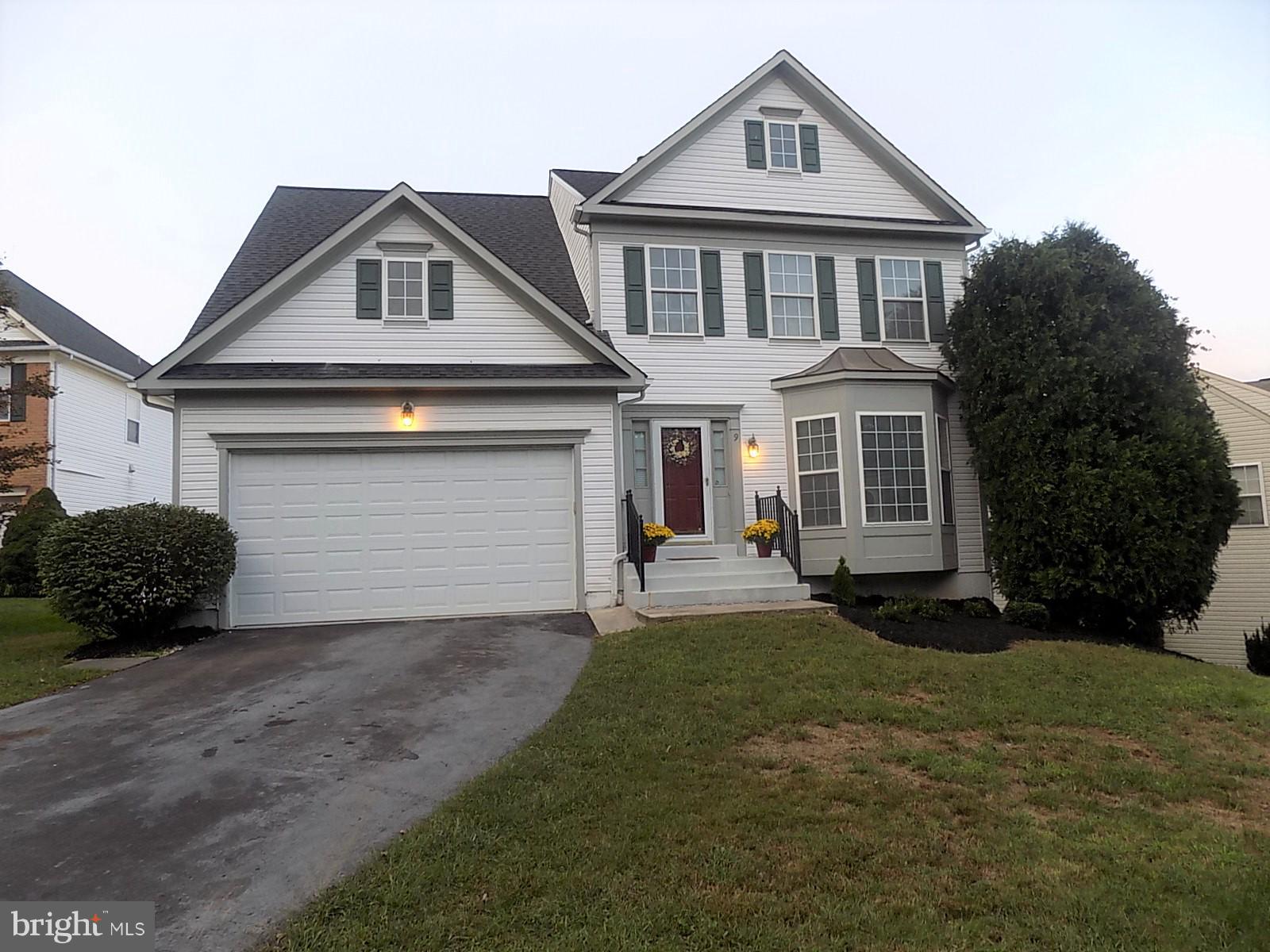 9 Summit Ridge Court Germantown, MD 20874 - Photo 2 of 29 Exterior (General)