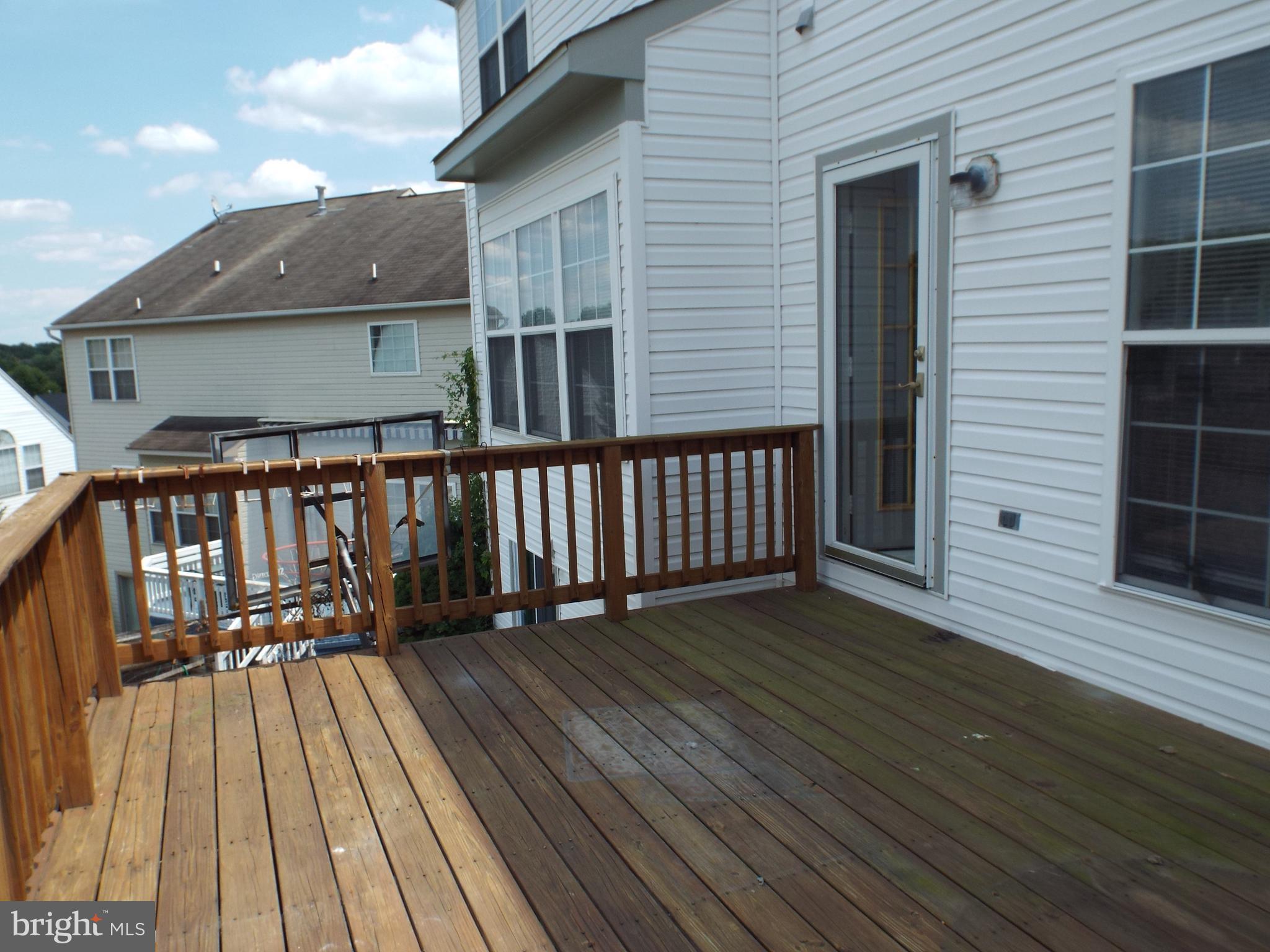 9 Summit Ridge Court Germantown, MD 20874 - Photo 27 of 29 Deck