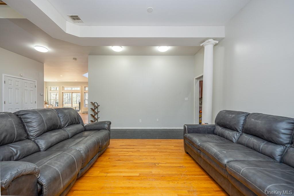 85 York Road Bloomingburg, NY 12721 - Photo 13 of 32 a living room with furniture and a couch