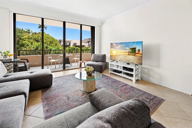 $1,150,000 | 151 Crandon Boulevard, Unit 320, Key Biscayne, FL 33149