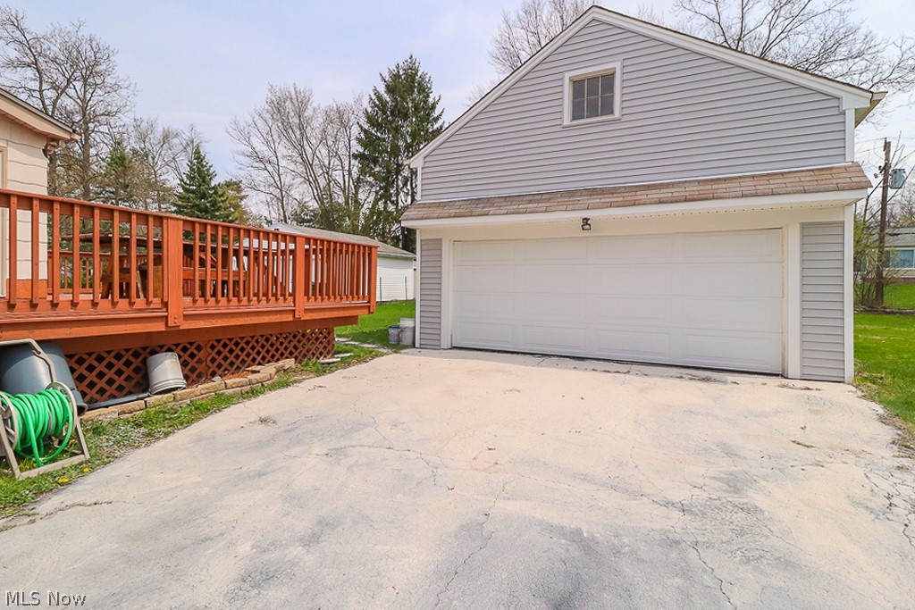 1123 Gordon Road Lyndhurst, OH 44124 - Photo 30 of 34