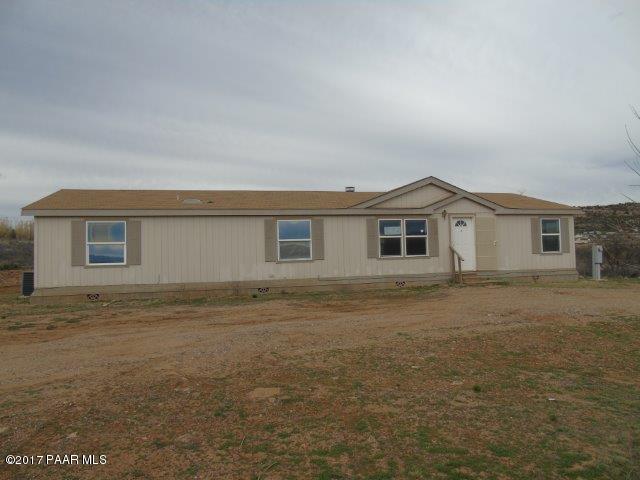 2480 East View Ridge Road Rimrock, AZ 86335 - Photo 2 of 20 a house view with a backyard space