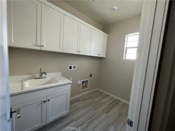 $5,250 | 110 Sculpture, Irvine, CA 92618