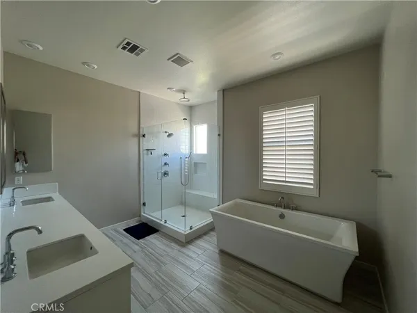 $5,250 | 110 Sculpture, Irvine, CA 92618