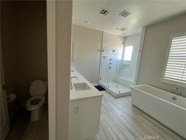 $5,250 | 110 Sculpture, Irvine, CA 92618