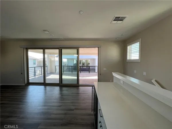 $5,250 | 110 Sculpture, Irvine, CA 92618