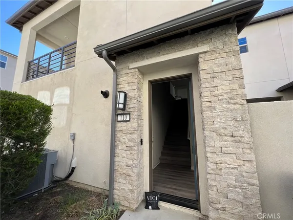 $5,250 | 110 Sculpture, Irvine, CA 92618