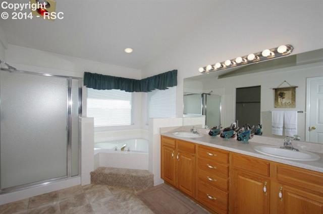 11902 Rio Secco Road Peyton, CO 80831 - Photo 14 of 23 5-Pc Master Bath