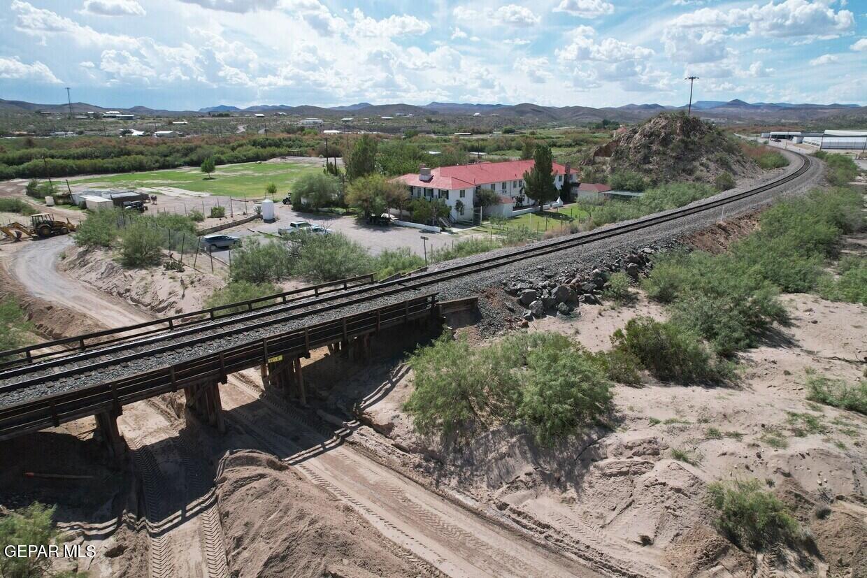 2200 County Rd D061 Las Cruces, NM 88007 - Photo 37 of 38 a view of city from balcony
