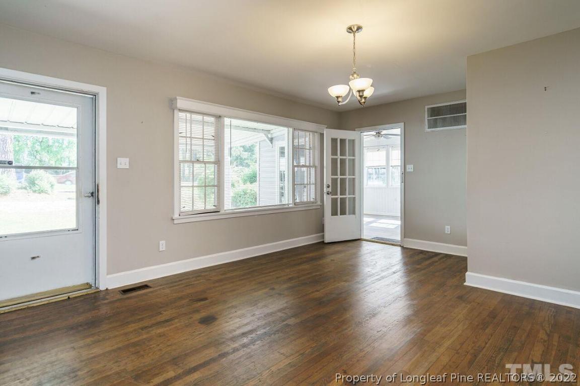 2528 Poole Road Raleigh, NC 27610 - Photo 4 of 36 Gallery Image 4