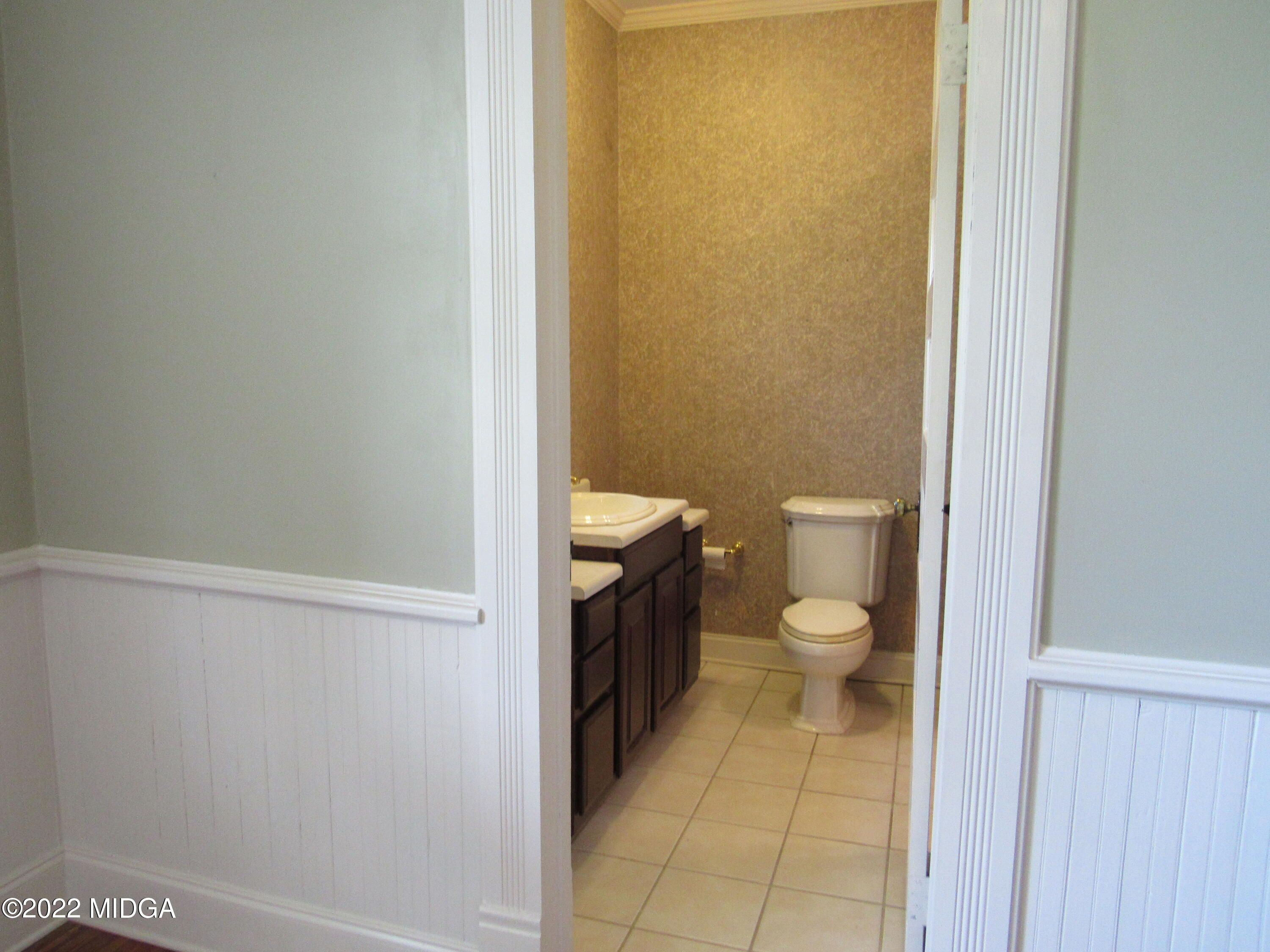 6999 South Rogers Road Macon, GA 31216 - Photo 48 of 61 a bathroom with a toilet