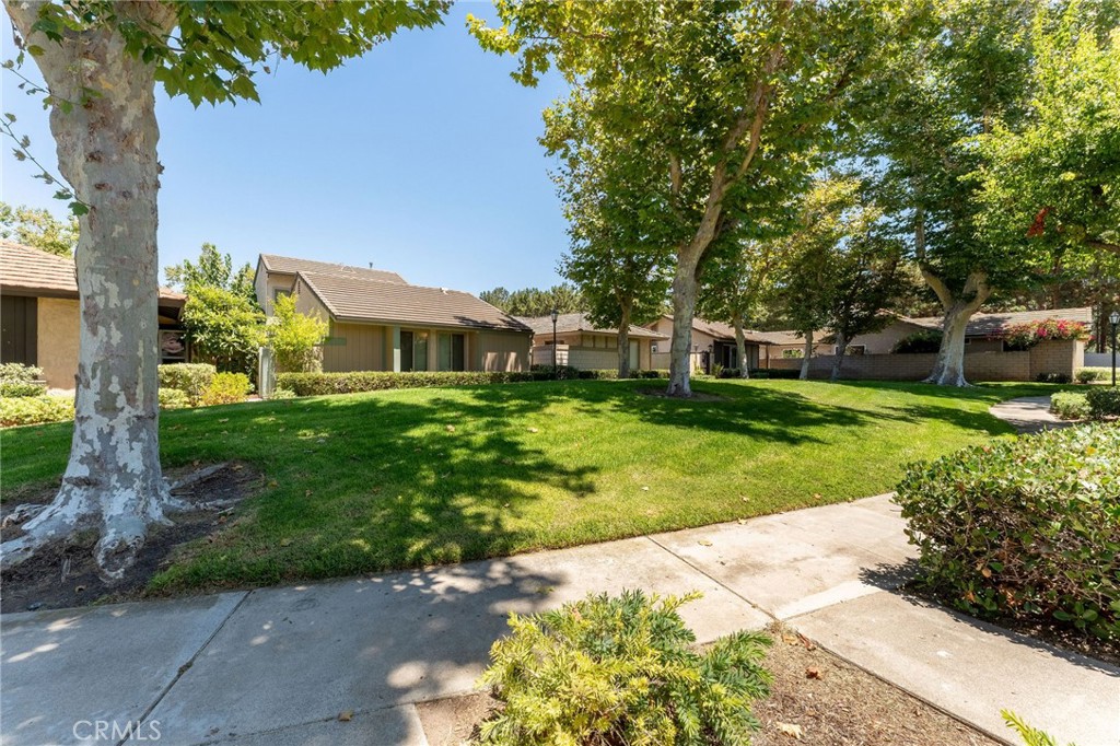 92 Orchard Irvine, CA 92618 - Photo 2 of 46 a view of a house with a garden