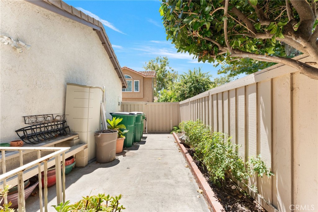 92 Orchard Irvine, CA 92618 - Photo 29 of 46 a view of a backyard with plants