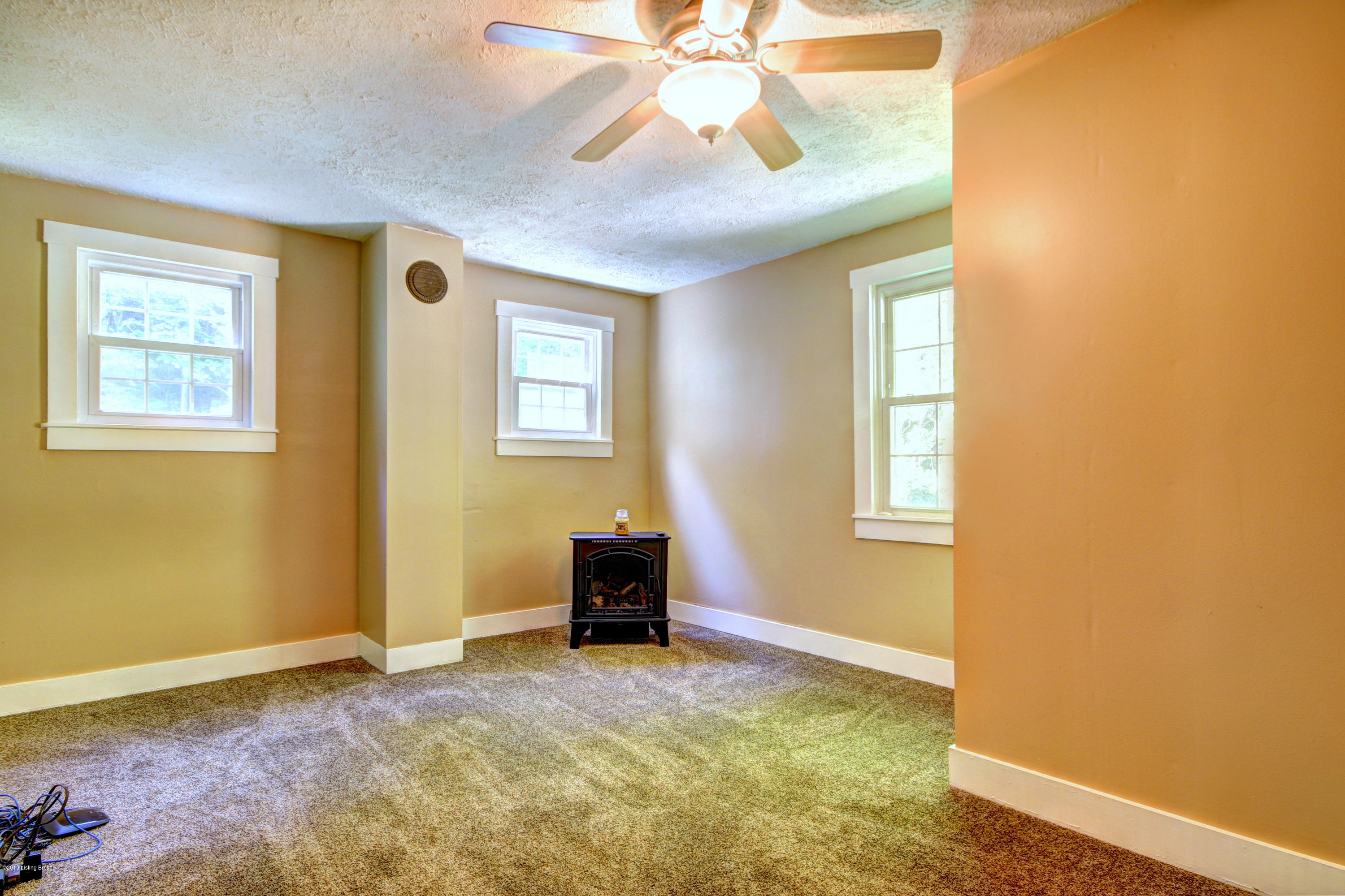 3050 Weavers Run West Point, KY 40177 - Photo 17 of 61 Family room