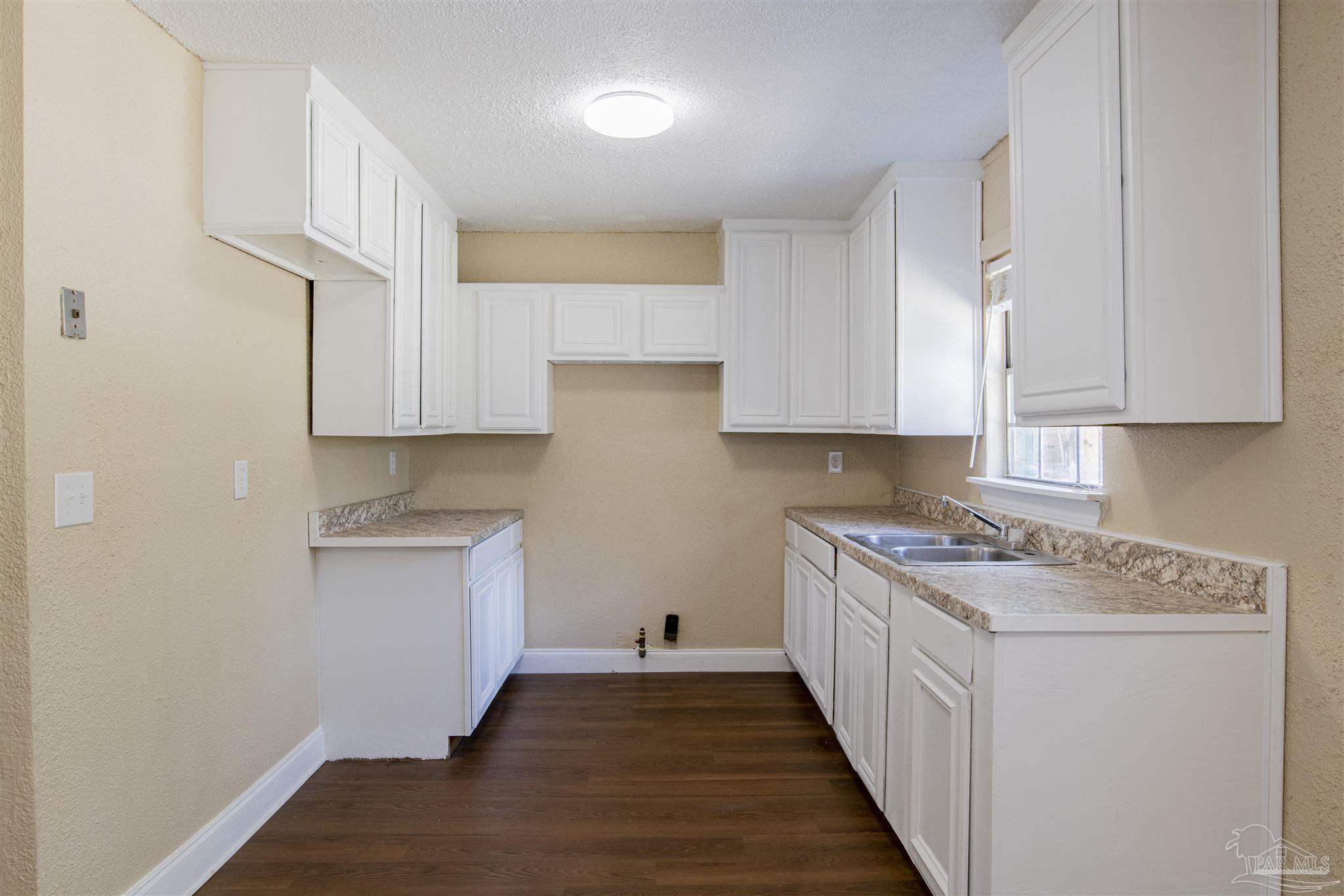 6606 Hampton Road Pensacola, FL 32505 - Photo 7 of 20