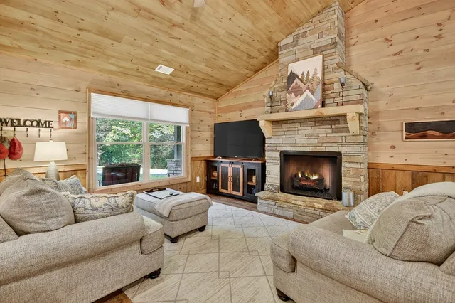 $485,000 | 168 Fightingtown Creek Road, McCaysville, GA 30555