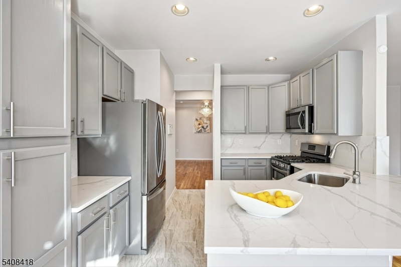 45 Loft Drive Bridgewater, NJ 08836 - Photo 7 of 18