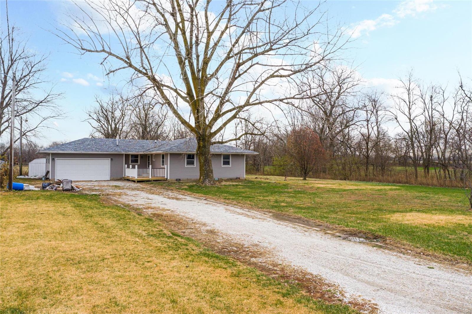 224 Rainmaker Trail Butler, IL 62015 - Photo 23 of 26 Gallery Image 23