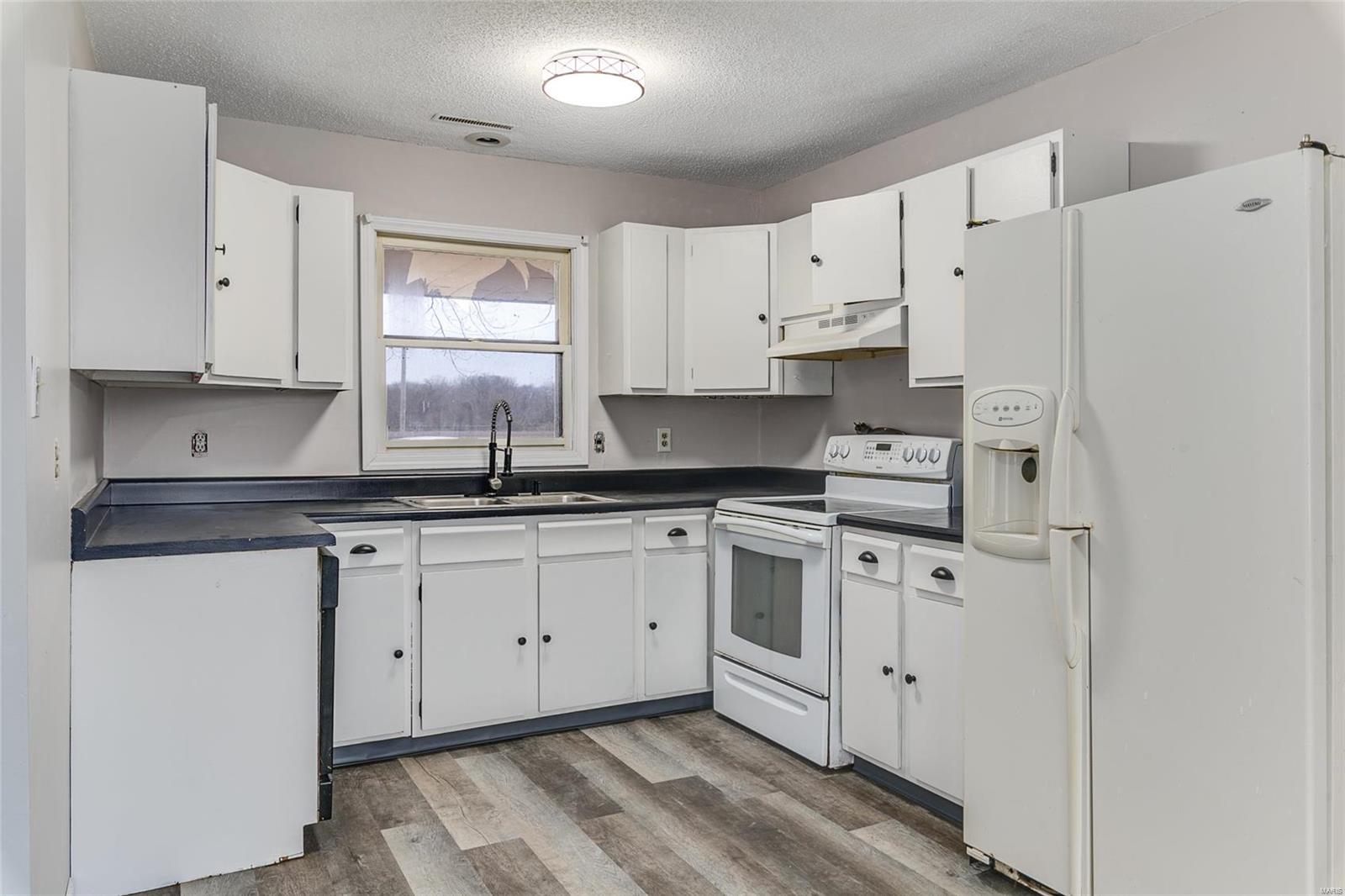 224 Rainmaker Trail Butler, IL 62015 - Photo 10 of 26 Gallery Image 10