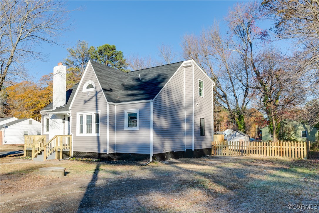 4308 Penick Road Henrico, VA 23228 - Photo 5 of 48 View of side of property