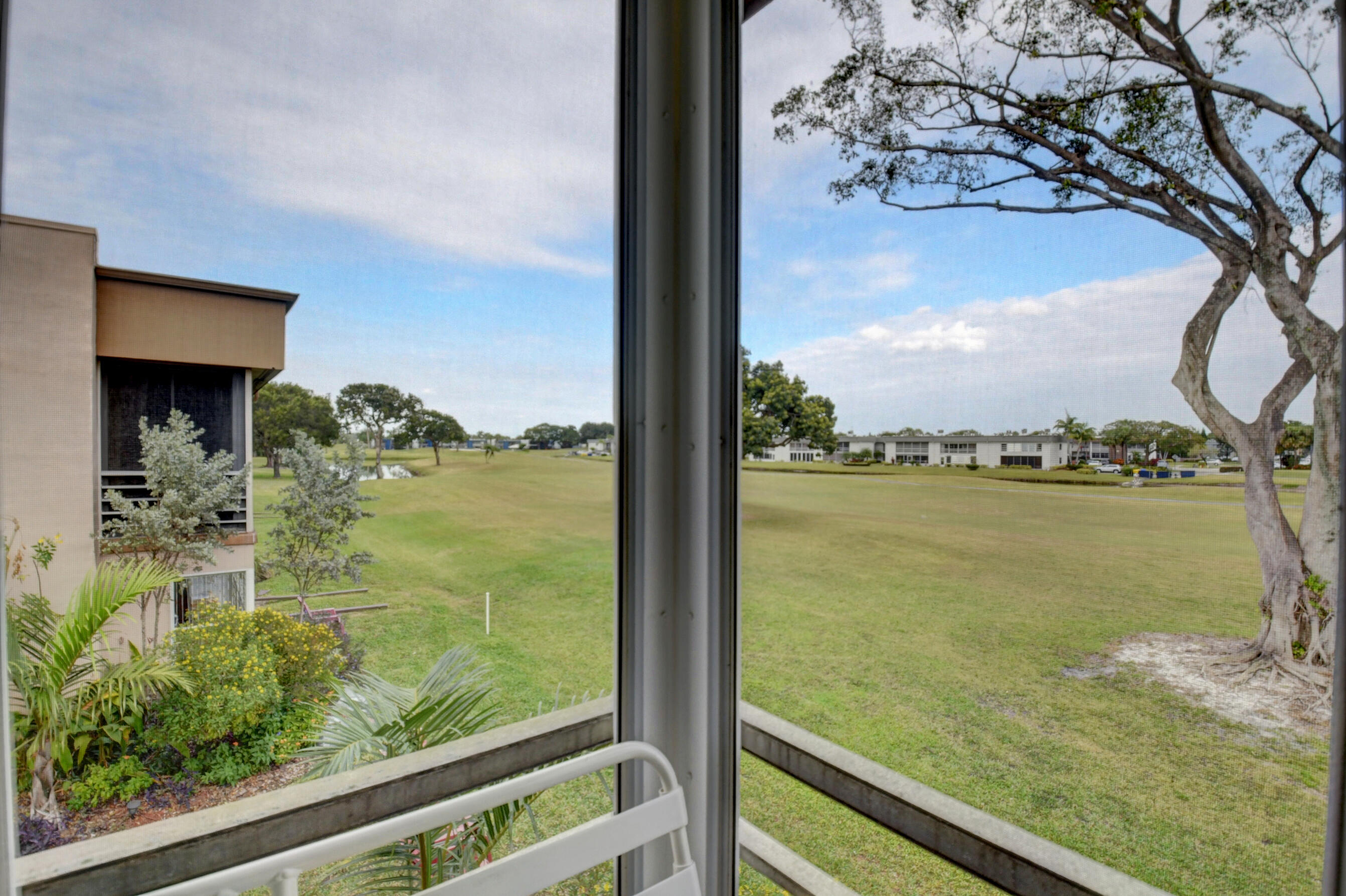 33 Flanders A Delray Beach, FL 33484 - Photo 19 of 41 DSC_0367_68_69_70_71