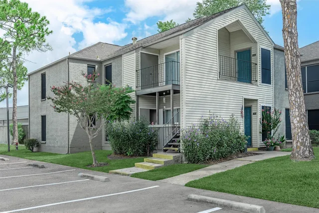 $1,325 | 1111 West Main Street, Unit 4104, League City, TX 77573