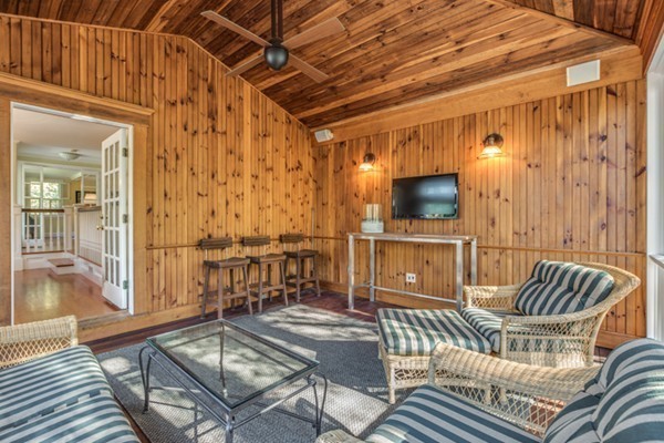 4 Raleigh Road Dover, MA 02030 - Photo 15 of 28